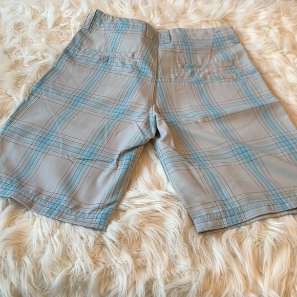 Quicksilver Boarding Mens Gray Blue Black Plaid Casual Chino Shorts Sz 32 - Picture 2 of 6